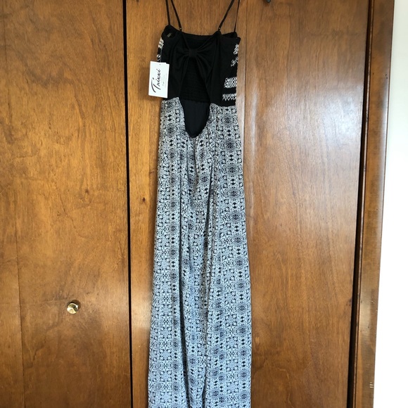 Small black and white Dress - Picture 2 of 2